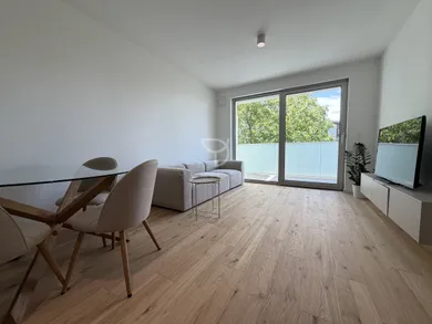 Na prenájom 2-izbový byt, 46 m², Bratislava-Staré Mesto