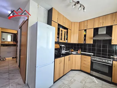 Na predaj 2-izbový byt, 56 m², Prievidza, Energetikov