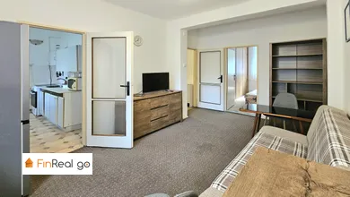 Na predaj 3-izbový byt, 50 m², Levice, Vajanského