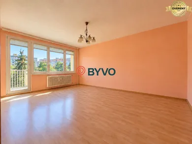 Na predaj 3-izbový byt, 65 m², Bratislava-Vrakuňa, Hradská