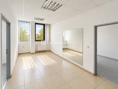 Na prenájom komerčné, 89 m², Topoľníky, Hlavná