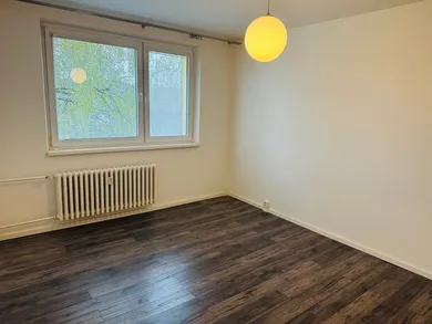 Na predaj 3-izbový byt, 68 m², Poprad, Moyzesova