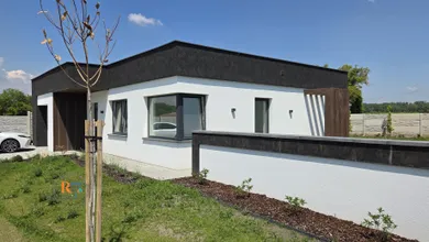 Domy na sprzedaż, 4-pokojowe, Dunajská Streda · €265 000