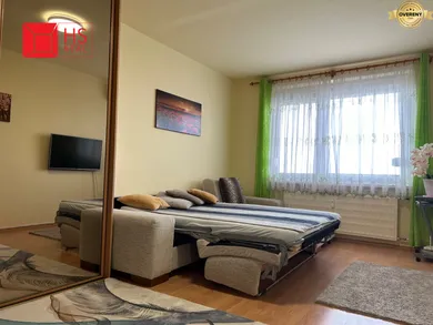 Na predaj 3-izbový byt, 73 m², Nové Zámky