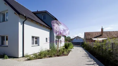 Na prenájom 3-izbový byt, 63 m², Čataj, Hlavná