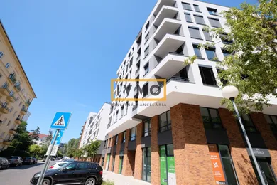 Na prenájom objekt, 15 m², Bratislava-Staré Mesto, Bernolákova