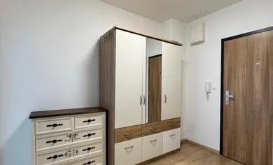 Mieszkania na wynajem, 2-pokojowe, Bratislava-Karlova Ves · €700