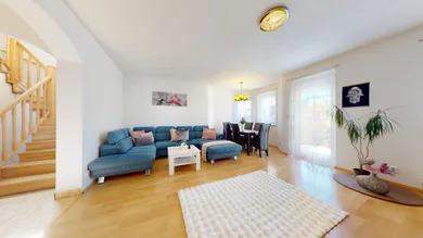 Na predaj 4-izbový dom, 167 m², Bratislava-Ružinov, Bulharská
