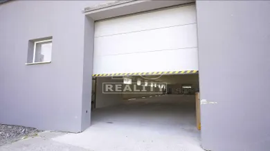 Na prenájom komerčné, 750 m², Zábiedovo