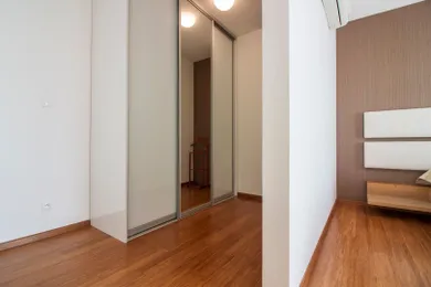 Na prenájom 3-izbový byt, 86 m², Bratislava-Nové Mesto, Frankovská