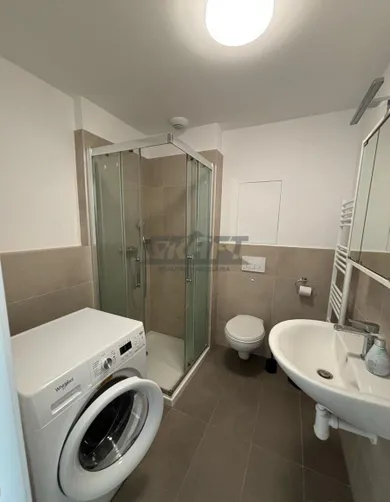 Na prenájom 1-izbový byt, 27 m², Bratislava-Ružinov, Ivanská cesta
