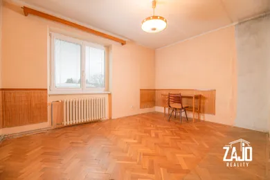 Na predaj 3-izbový byt, 68 m², Trenčianska Teplá, Mayerova