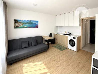 Byty na prenájom 1-izbový, Komárno · €410