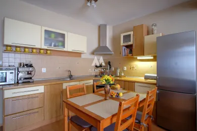 Na predaj 2-izbový byt, 62 m², Dunajská Lužná, Jarná
