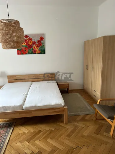 Na prenájom 2-izbový byt, 67 m², Bratislava-Nové Mesto, Šancová