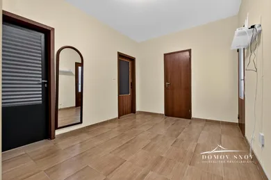 Na predaj 3-izbový byt, 68 m², Bratislava-Petržalka, Budatínska