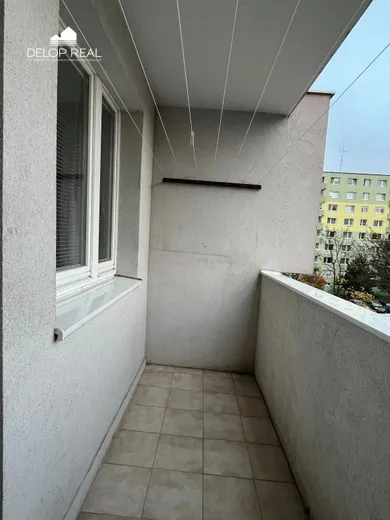 Na prenájom 4-izbový byt, 76 m², Bratislava-Dúbravka, Gallayova
