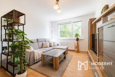 Квартиры на продажу, 2-комнатные, Žilina · €185 000
