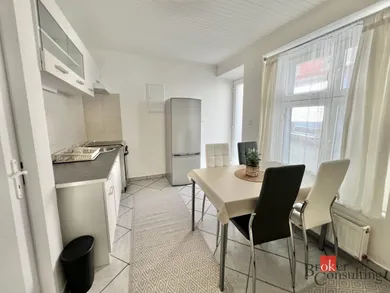 Na prenájom 3-izbový byt, 70 m², Bratislava-Rača, Alstrova