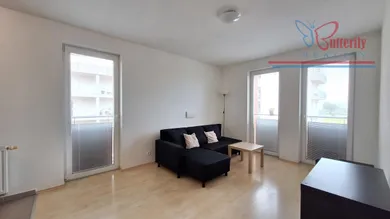 Na prenájom 2-izbový byt, 42 m², Bratislava-Záhorská Bystrica