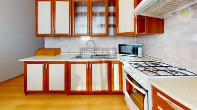 Byty na predaj 3-izbový, Lučenec · €92 999