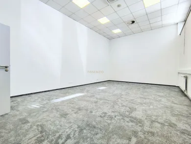 Na prenájom komerčné, 67 m², Bratislava-Ružinov, Bajkalská