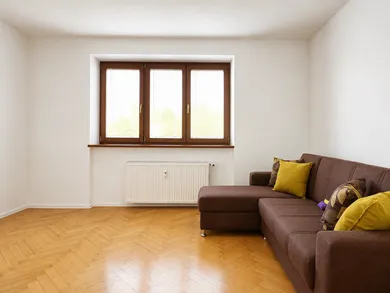 Na prenájom 2-izbový byt, 65 m², Prievidza, Banícka
