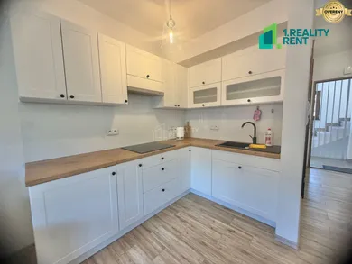 Na prenájom 1-izbový byt, 30 m², Oščadnica, Centrum
