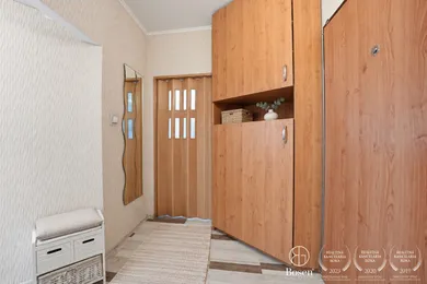 Na predaj 2-izbový byt, 37 m², Bratislava-Petržalka, Strečnianska