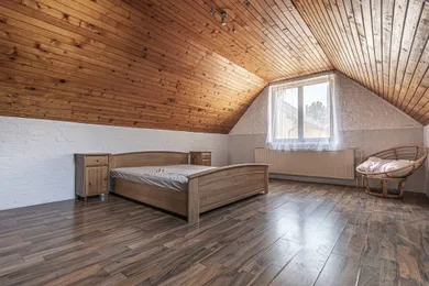 Na predaj komerčné, 180 m², Bratislava-Vrakuňa, Vŕbová