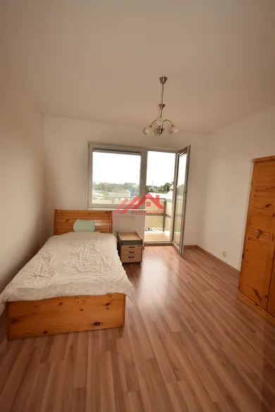 Na predaj 3-izbový byt, 76 m², Senec, Štúrova