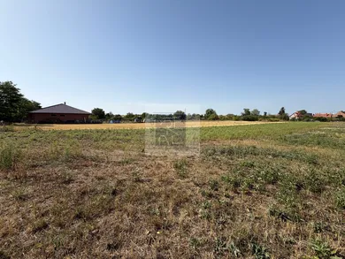 Na predaj pozemok, Lúčnica nad Žitavou, Martinová