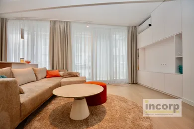 Na prenájom 3-izbový byt, 90 m², Bratislava-Staré Mesto, Zámocká