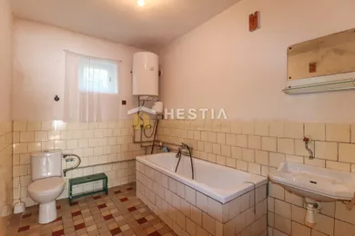 Na predaj 3-izbový dom, 190 m², Borský Mikuláš