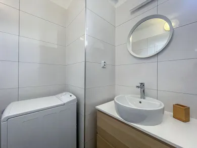 Na prenájom 2-izbový byt, 65 m², Vráble, Sídl. Žitava