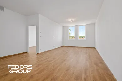 Na predaj 2-izbový byt, 91 m², Bratislava-Staré Mesto, Zámocká