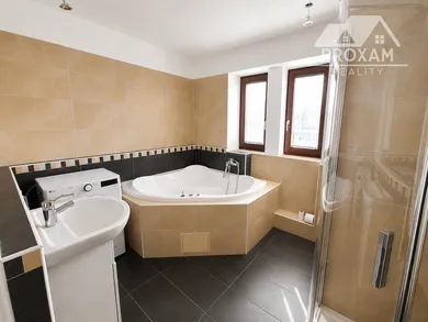 Na prenájom 2-izbový byt, 61 m², Lučenec, J.A.Komenskeho