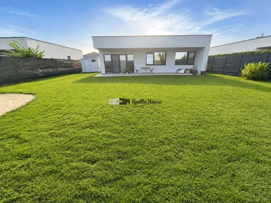 Domy na predaj 4-izbový, Miloslavov · €389 990