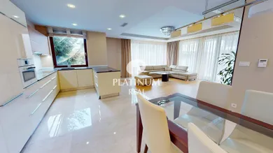 Na prenájom 3-izbový byt, 125 m², Bratislava-Staré Mesto, Hriňovská