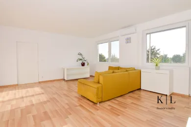 Na predaj 2-izbový byt, 57 m², Hrubá Borša, ulica Pri akadémii