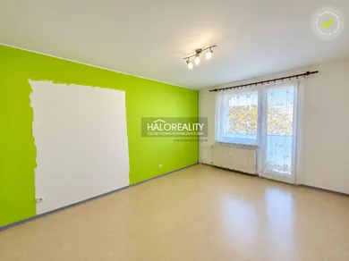 Na predaj 3-izbový byt, 80 m², Prievidza