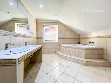 Na prenájom dom, 240 m², Čierne, -