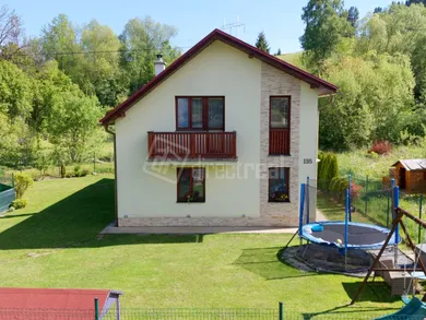 Na predaj dom, 192 m², Gôtovany