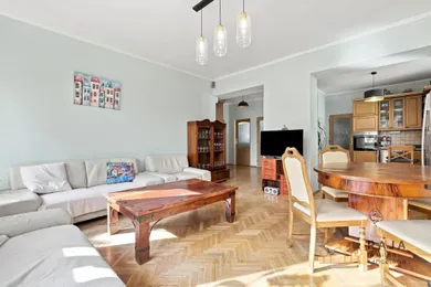 Na predaj 6-izbový dom, 690 m², Šamorín, Kasárenská