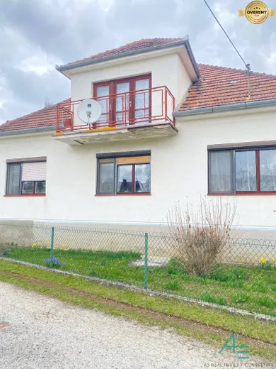 Domy na sprzedaż, 4-pokojowe, Myjava · €150 000