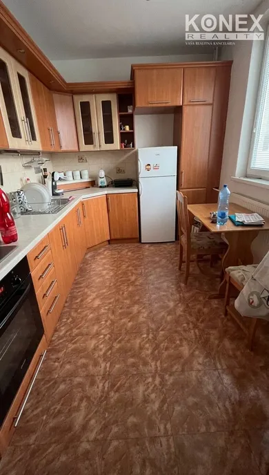 Na predaj 3-izbový byt, 76 m², Vranov nad Topľou, Lúčna