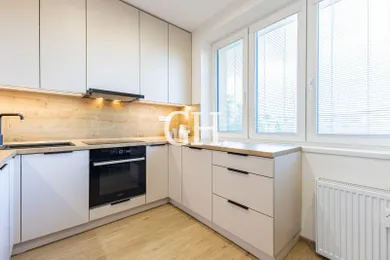 Na prenájom 2-izbový byt, 56 m², Košice-Sever, Hlinkova