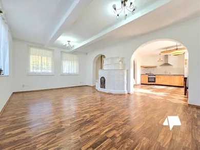Na predaj dom v Šaľa · €395 000 · Pôvodný stav