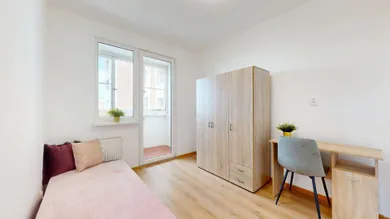 Na prenájom byt v Bratislava-Rača · €350 · Čiastočná rekonštrukcia