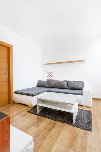 Na predaj 2-izbový byt, 51 m², Vrbové, M. A. Beňovského